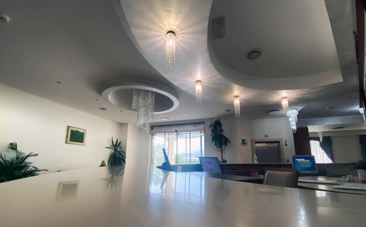 Hotel Concorde Sant'Egidio alla Vibrata Exteriör bild